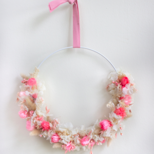 couronne de fleurs séchées