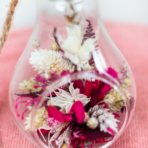 Ampoule de fleurs séchées